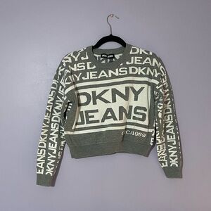 DKNY Cropped Gray Crew Neck Sweater with Chic Design